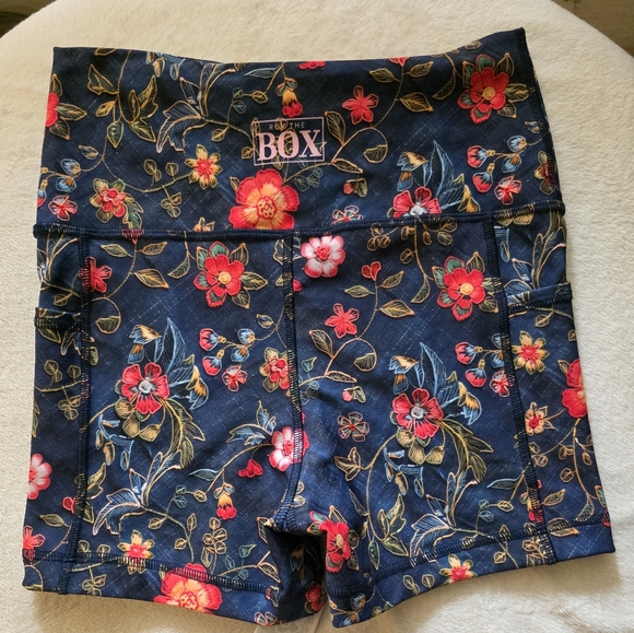 RTB Floral Jean Look Shorts - Picture 2 of 8